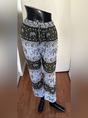 Elephant Print Boho Lounge Pants - Dark green & White